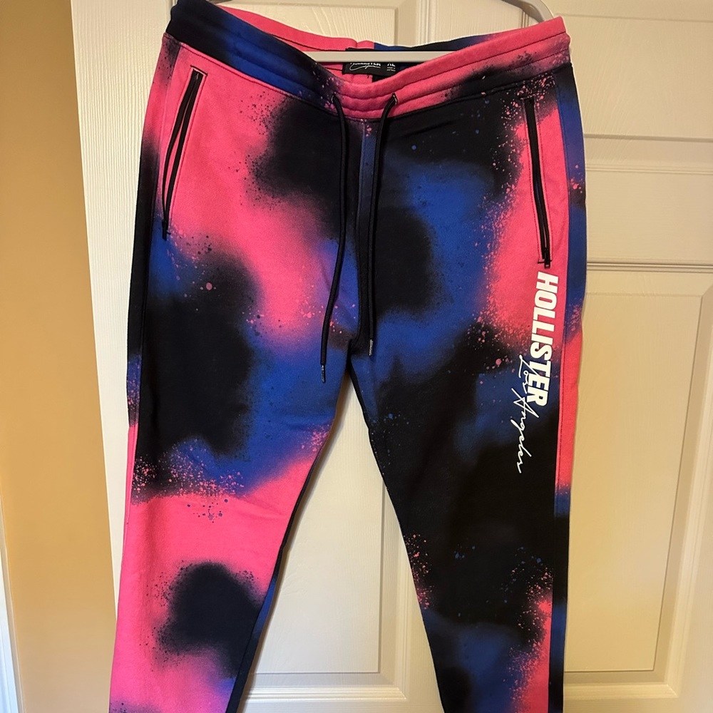 Hollister joggers